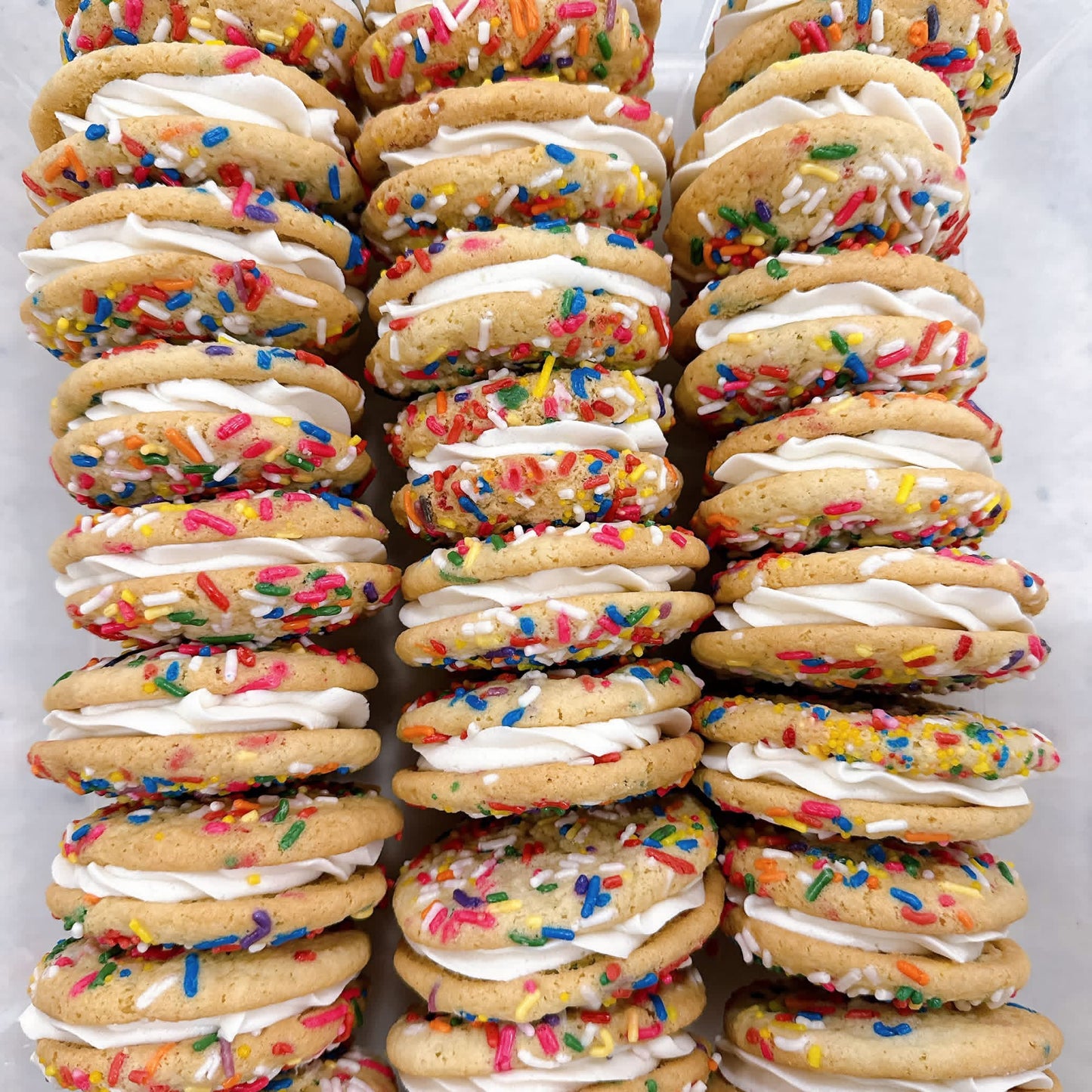 4ct Fun-fetti cookie sandwiches